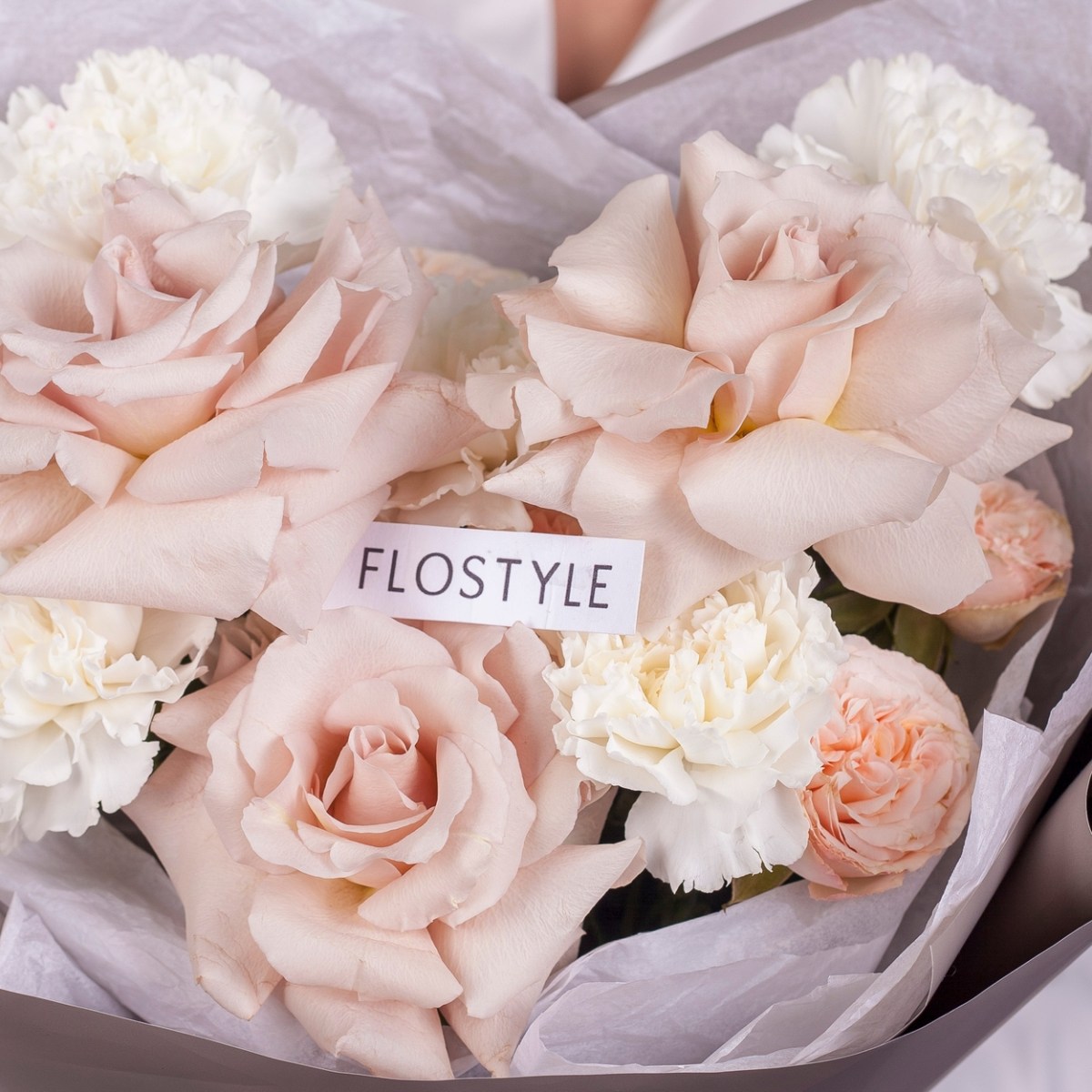 buket s francuzskoj rozoj 7